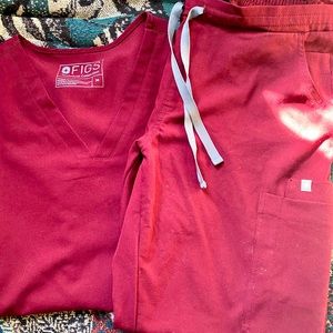 Burgundy Figs Scrub Set